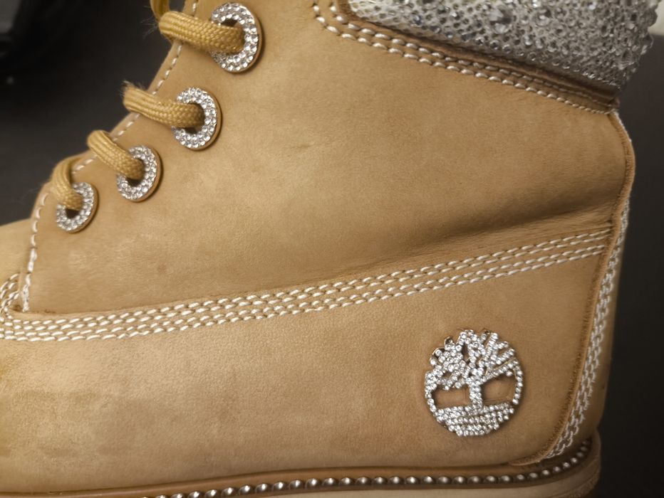 Жіночі зімові черевики Timberland x Jimmy Choo