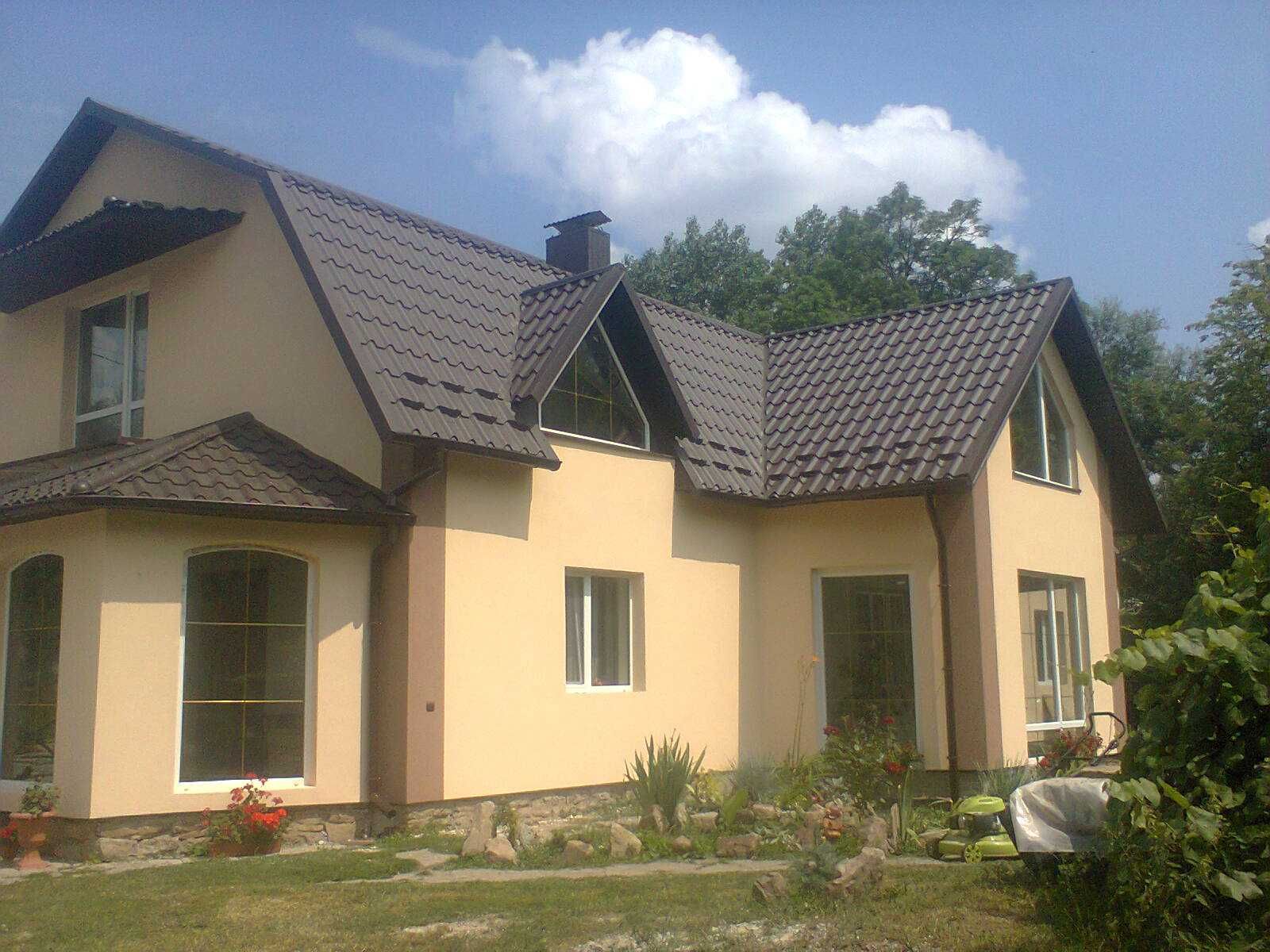 Утеплення фасадів будинків нанесення декоративної штукатурки