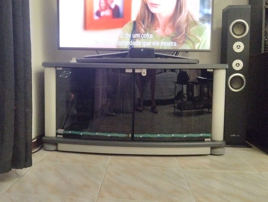 Móvel TV (com duas portas)