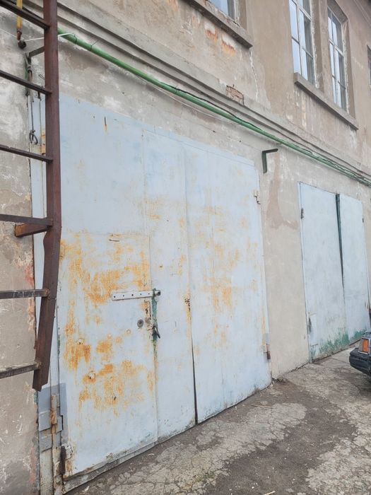 Сдам складское помещение и боксы