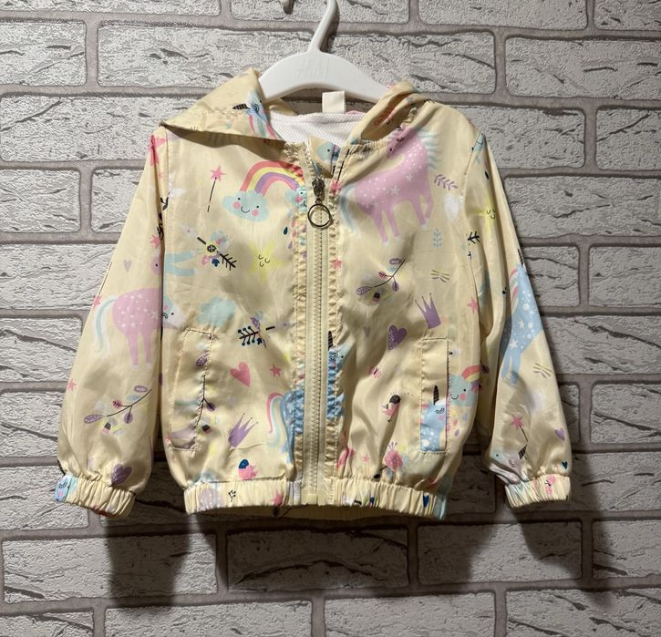 Вітровка для дівчинки