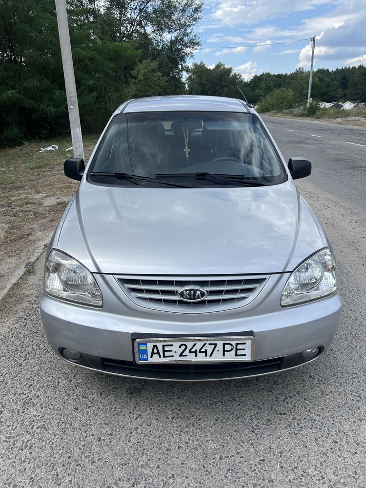 Продам Kia karens 2.0