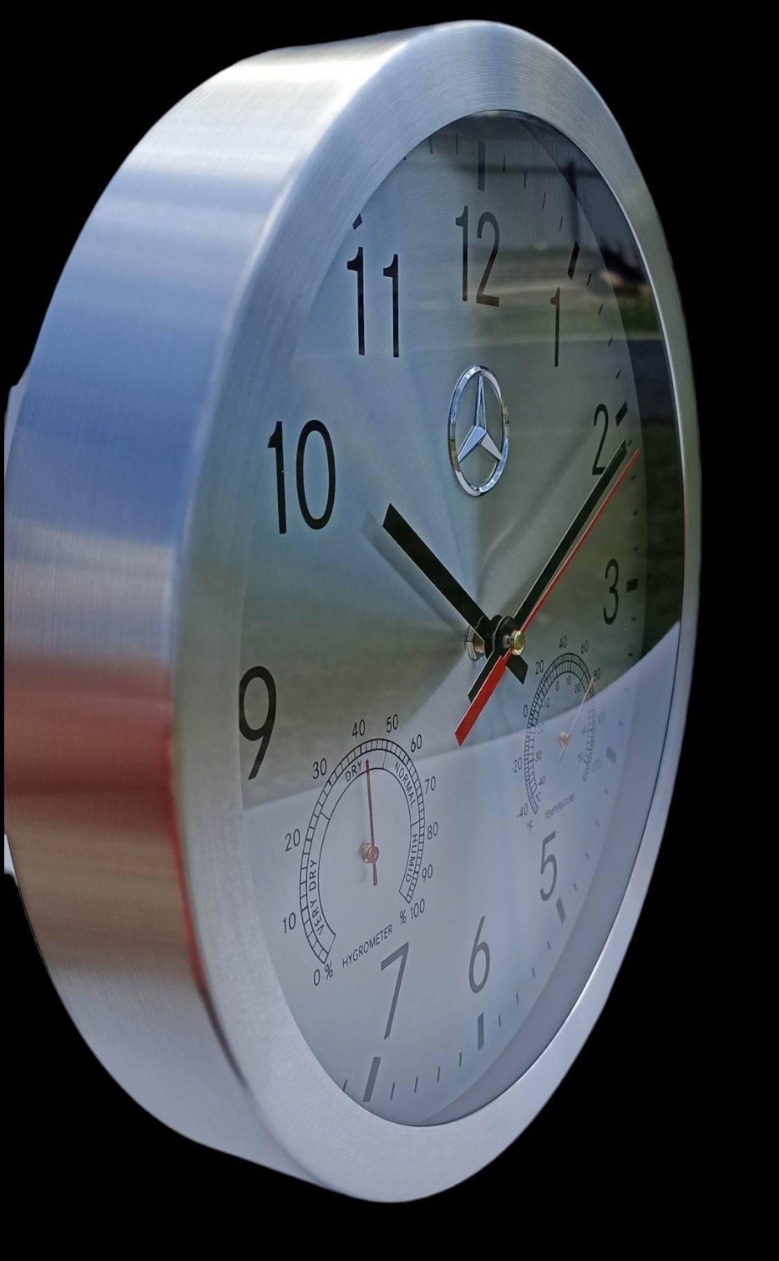 Оригінальний Настінний годинник Mercedes