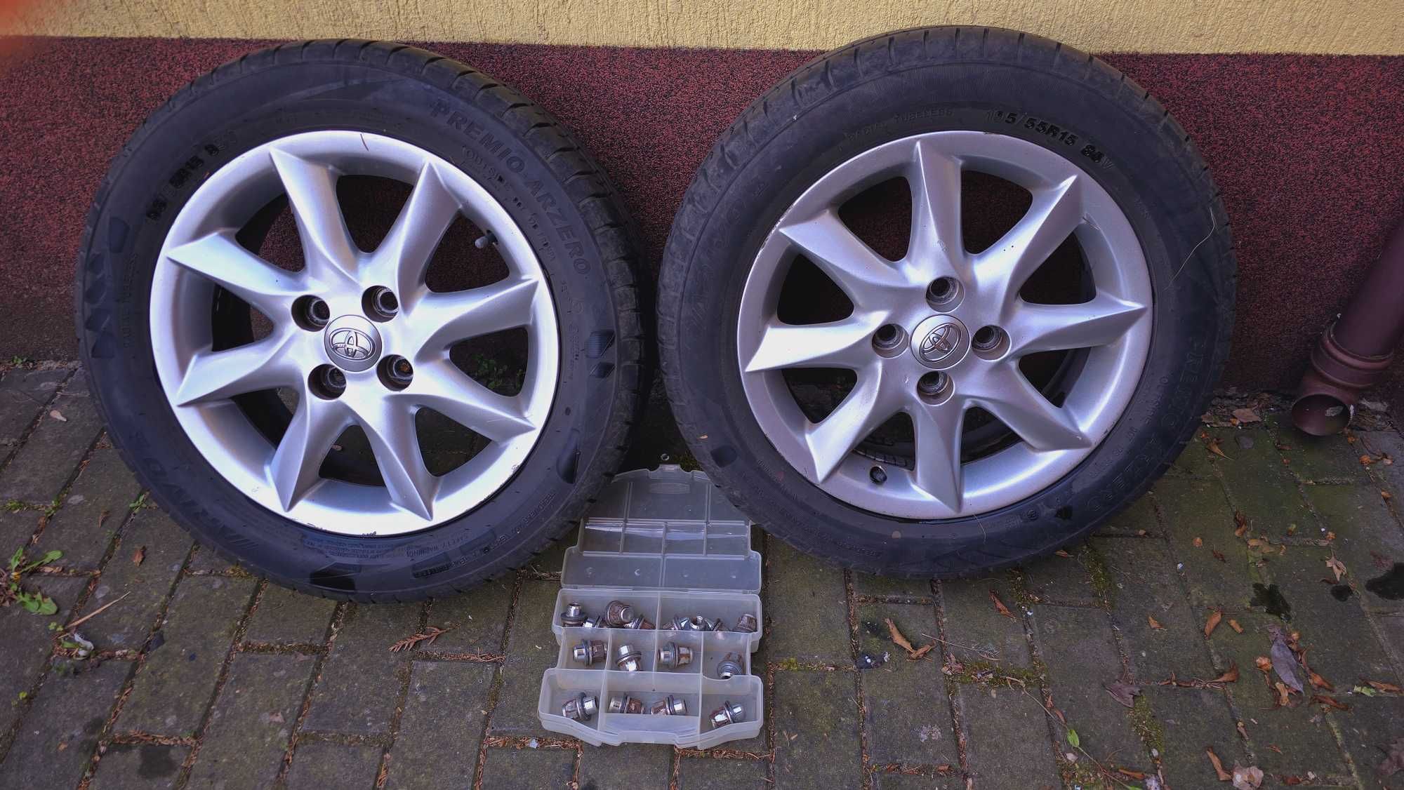 Alufelgi 15 4szt Toyota Yaris koła  opony letnie Arivo 195/55 R15