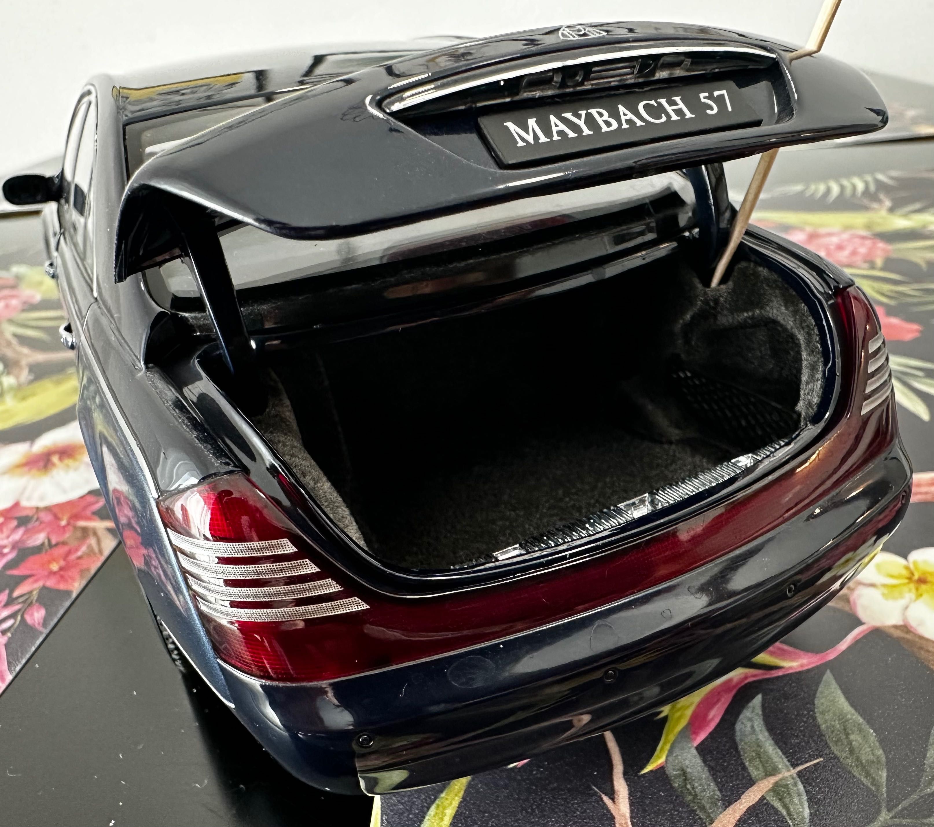 AutoArt – Maybach 57 (2005) – 1:18 – nr kat. 76151