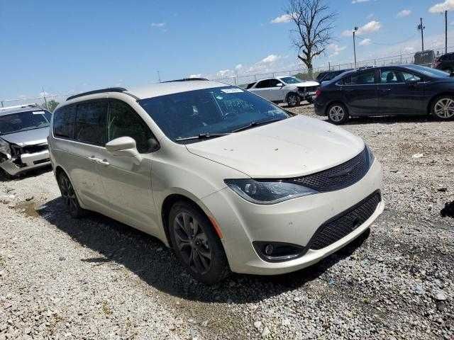 Chrysler Pacifica Touring L Plus 2020_