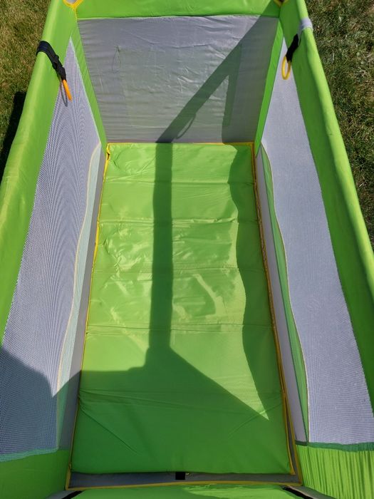 Łóżeczko turystyczne dla dzieci