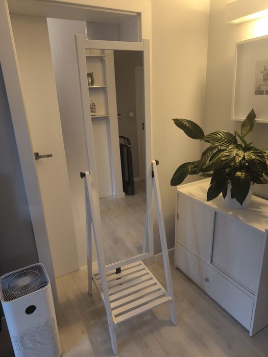 IKEA ISFJORDEN lustro stojące 47x182 cm BIAŁY