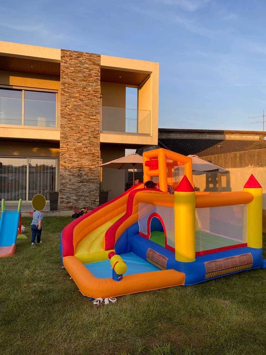 Aluger Insuflável Pula-Pula