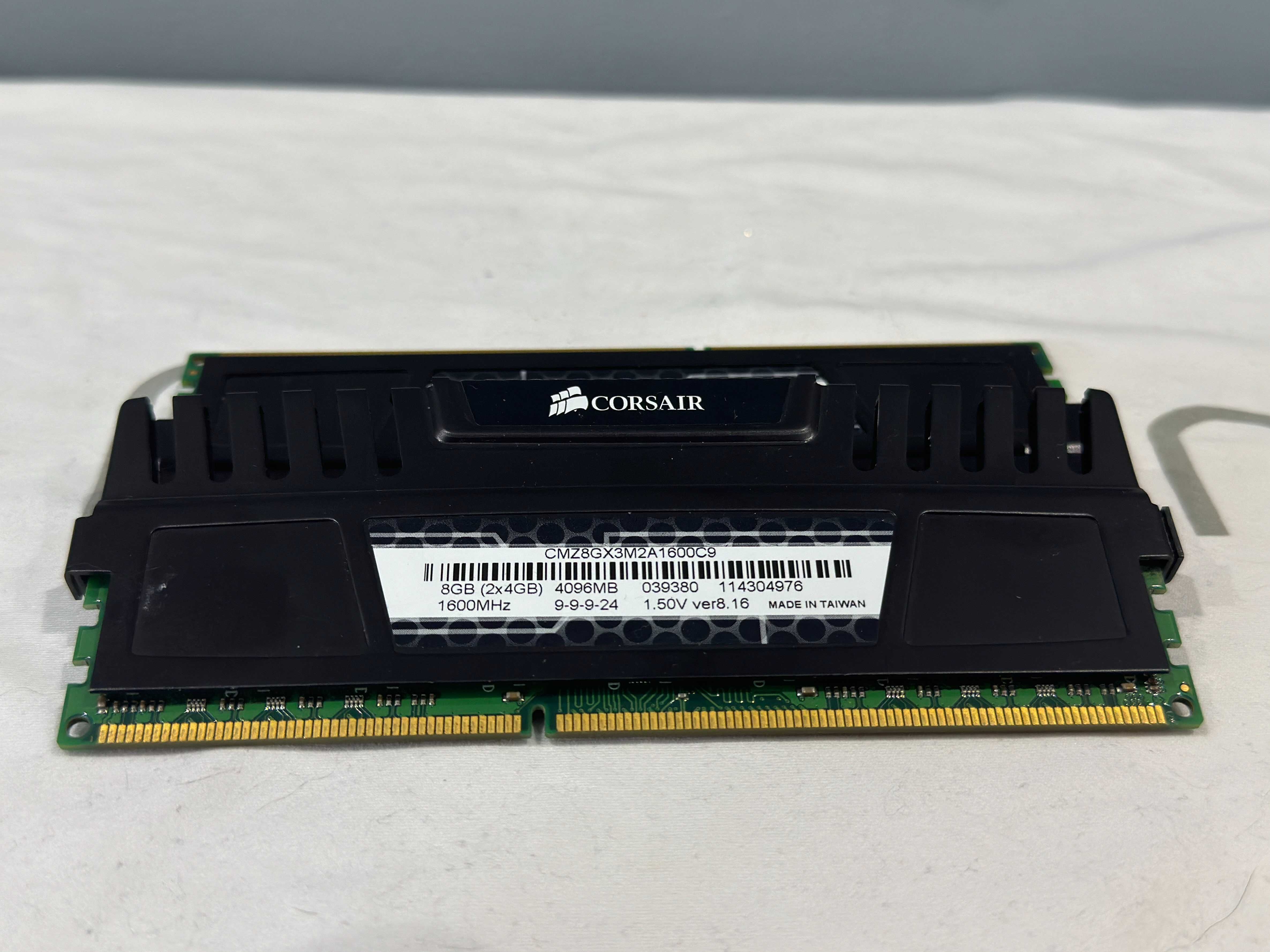 Оперативна пам'ять Corsair ddr3