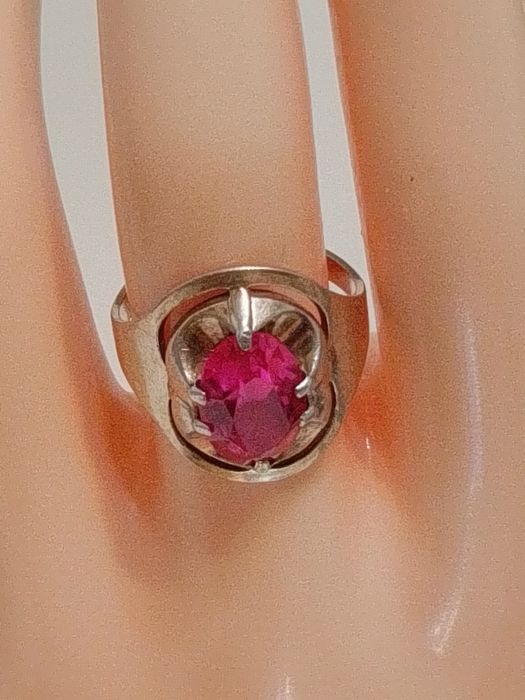 Złota landrynka z czasów PRL-u