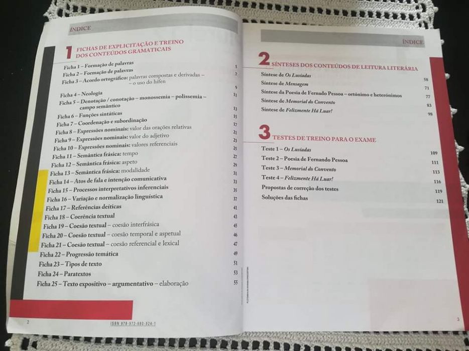 Plural 12 - Caderno de Atividades e de Preparação Exames Nacionais