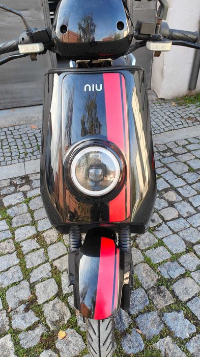 Niu NGT secooter