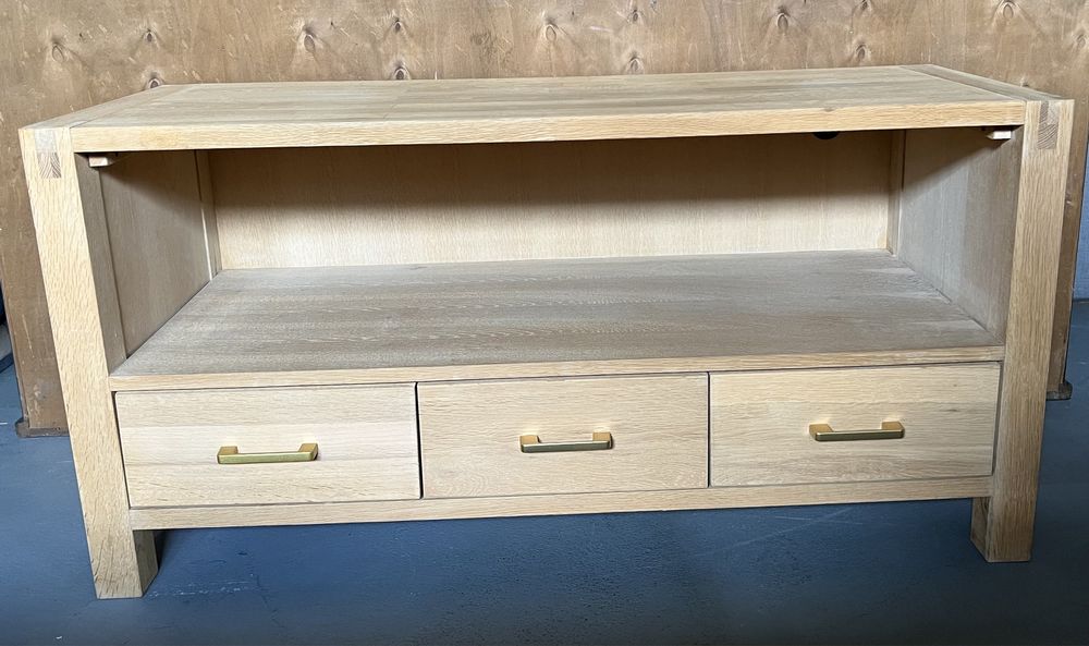 Komoda drewniana niska szafka pod tv