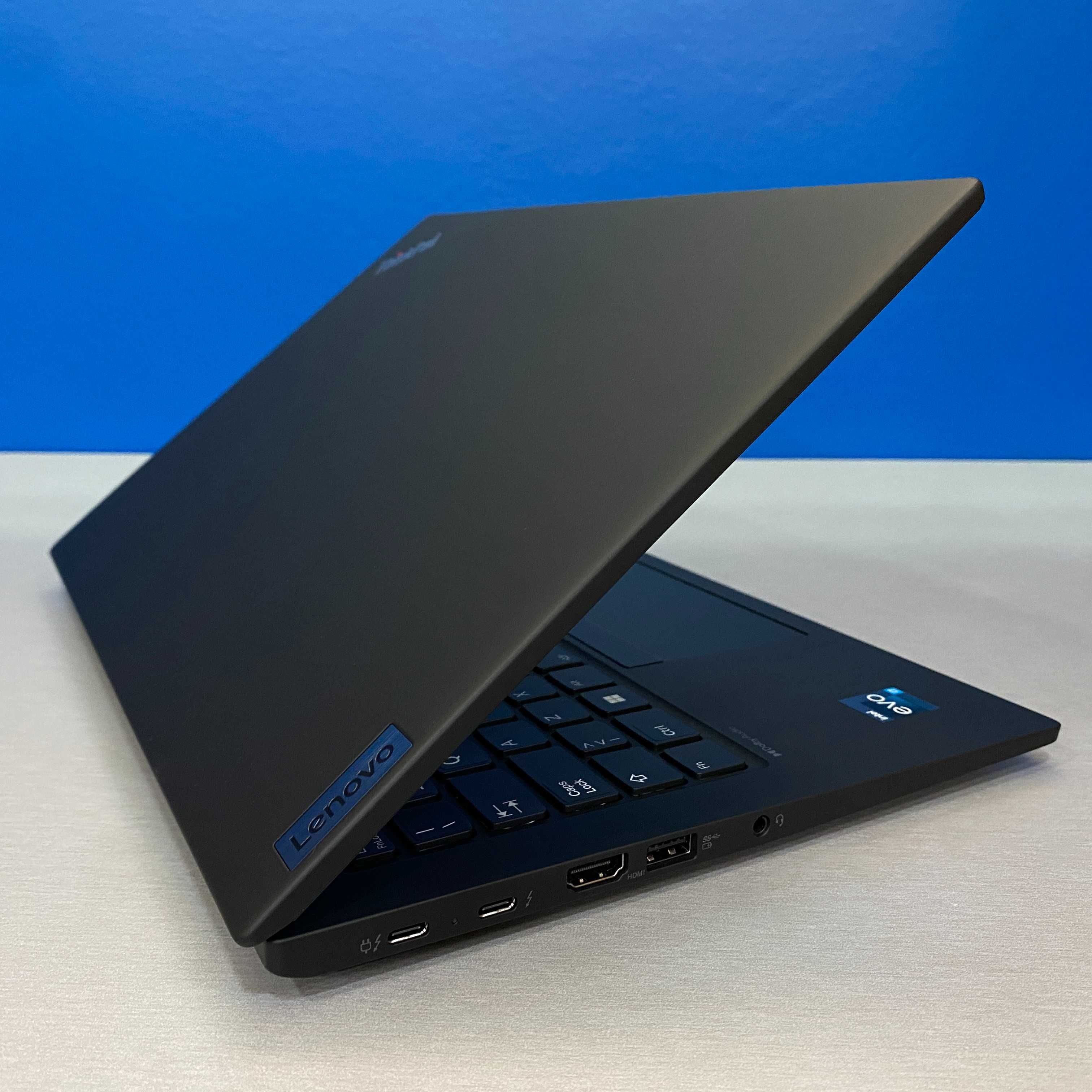 Lenovo ThinkPad T14s Gen4 - 14" OLED (i7-1355U/32GB/1TB SSD)