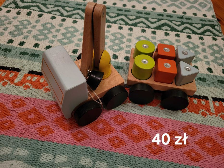 Drewniany dźwig z klockami