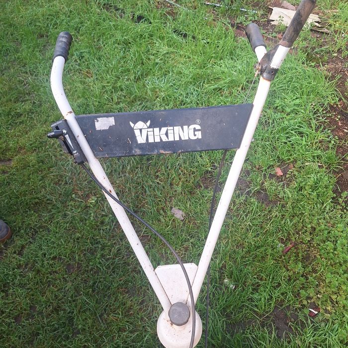 Kosiarka listwowa Viking FM330