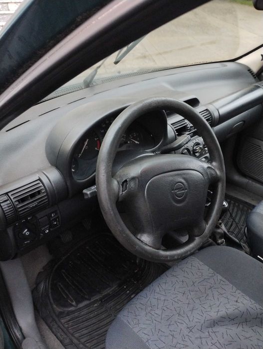 Carro Opel Corsa