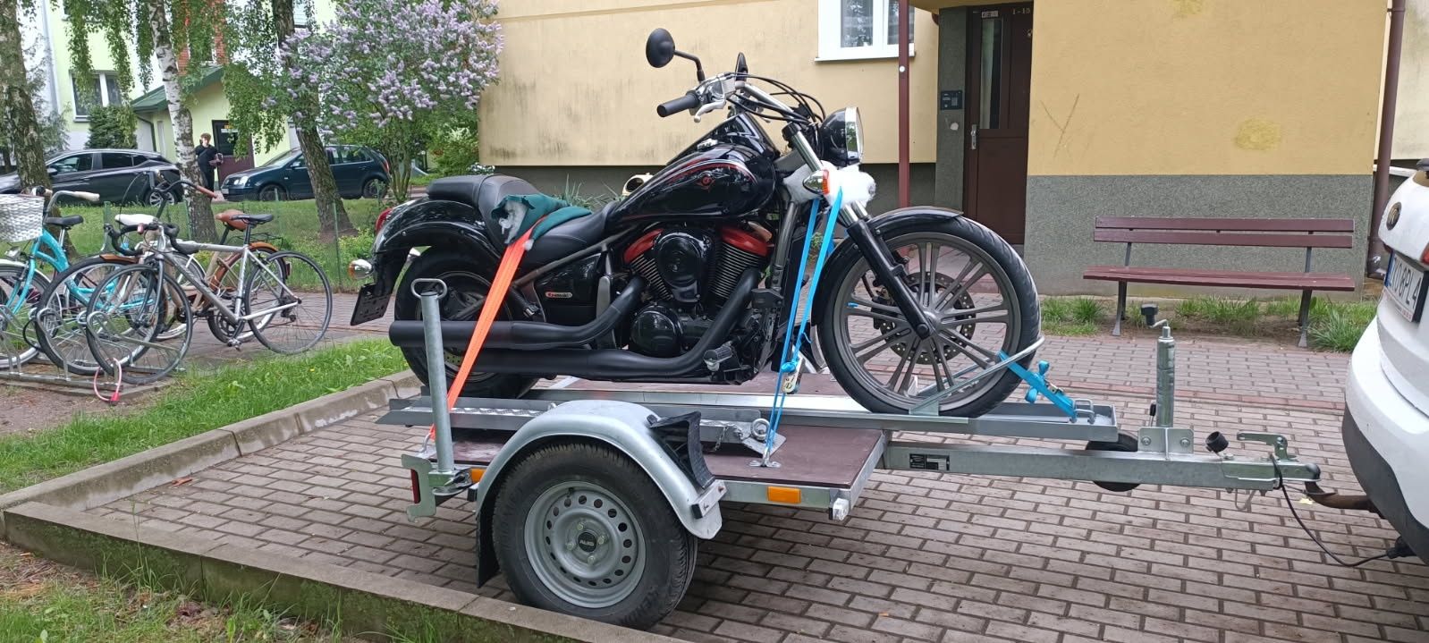 Przyczepy bez kaucji od 400 do 1200kg DMC plandeka platforma motor 7 d