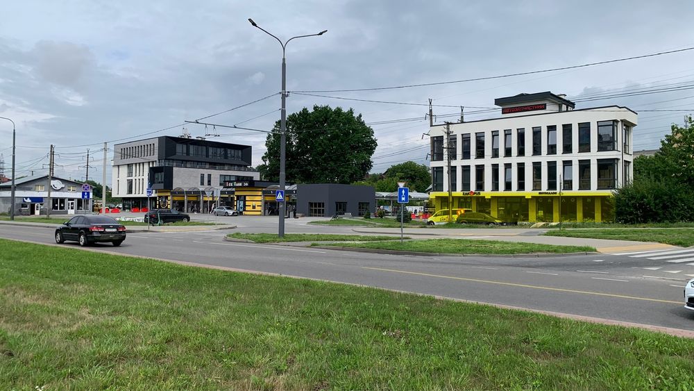 Фасадне приміщення на магістральній вулиці