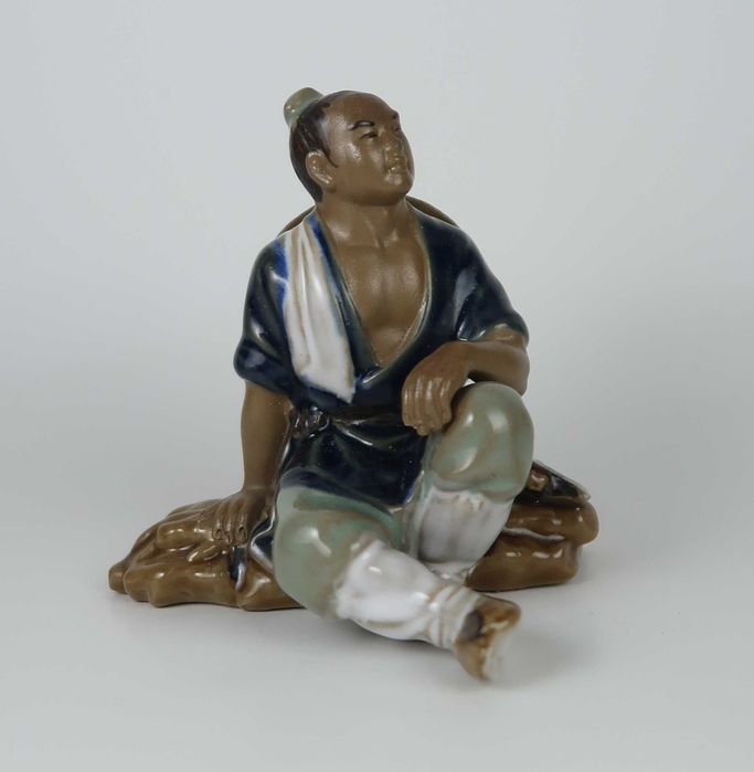 Figura Chinesa em Argila