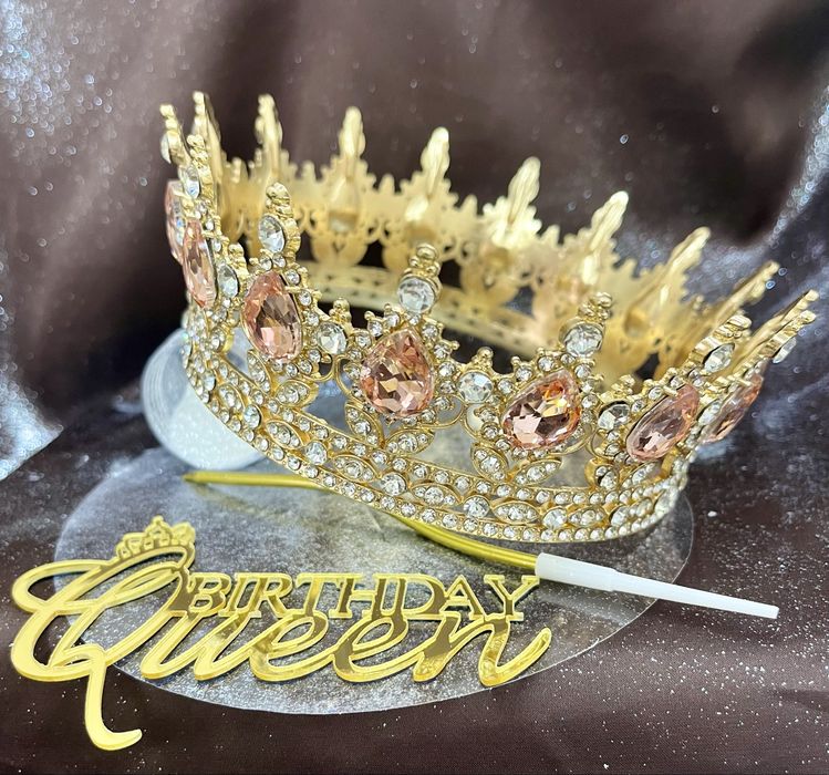 Корона для торту 12.5 см металева 320 грн + блисківки 70 +топер+свічка