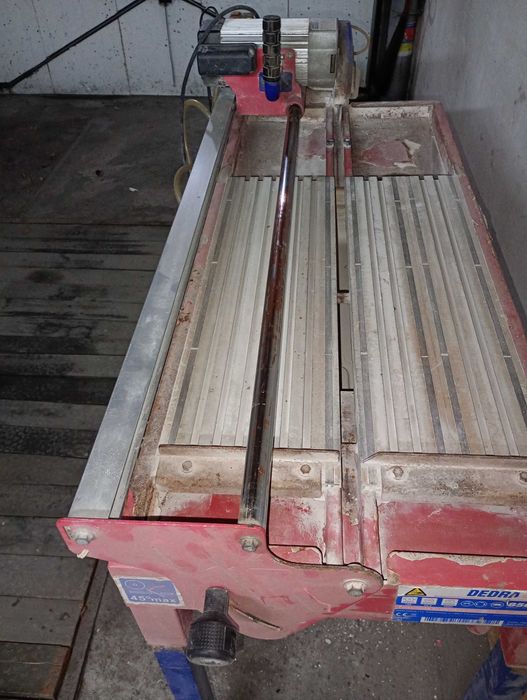 Sprzedam maszynę do cięcia płytek