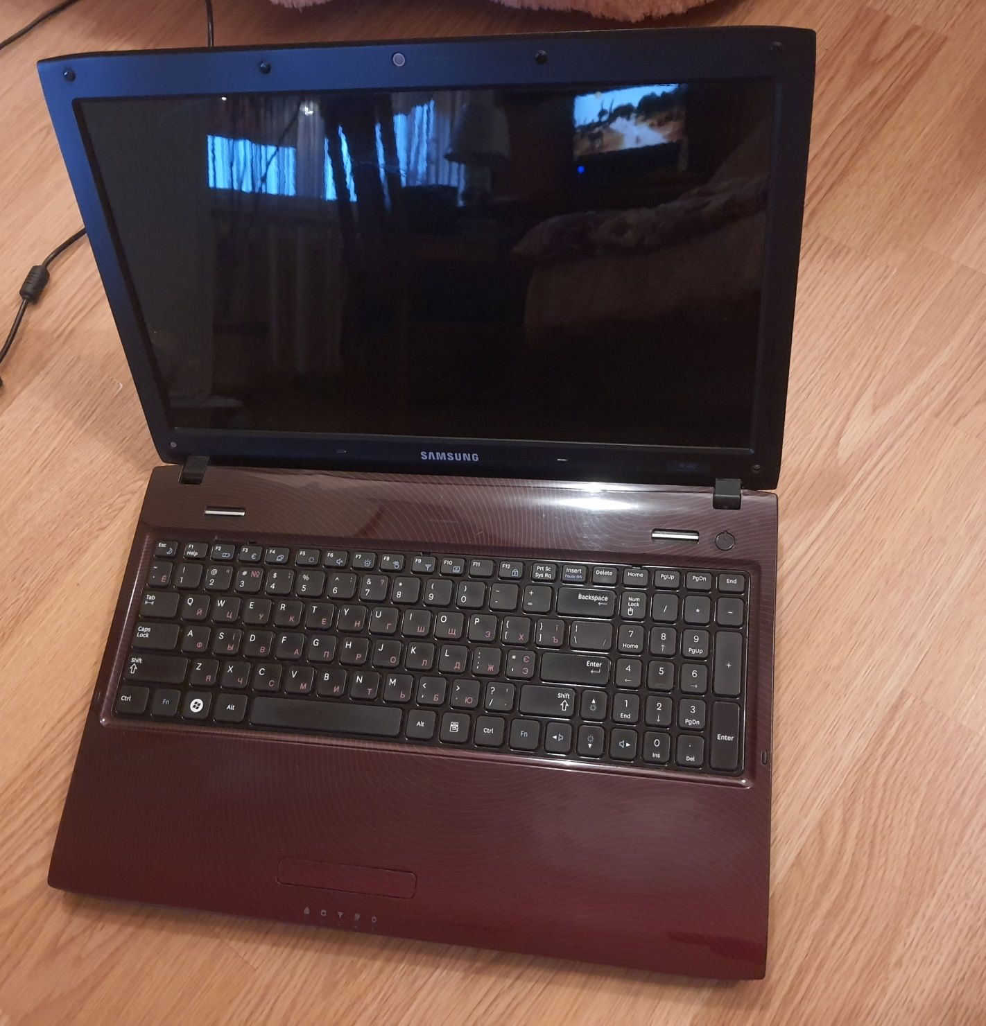 Ноутбук Samsung R580