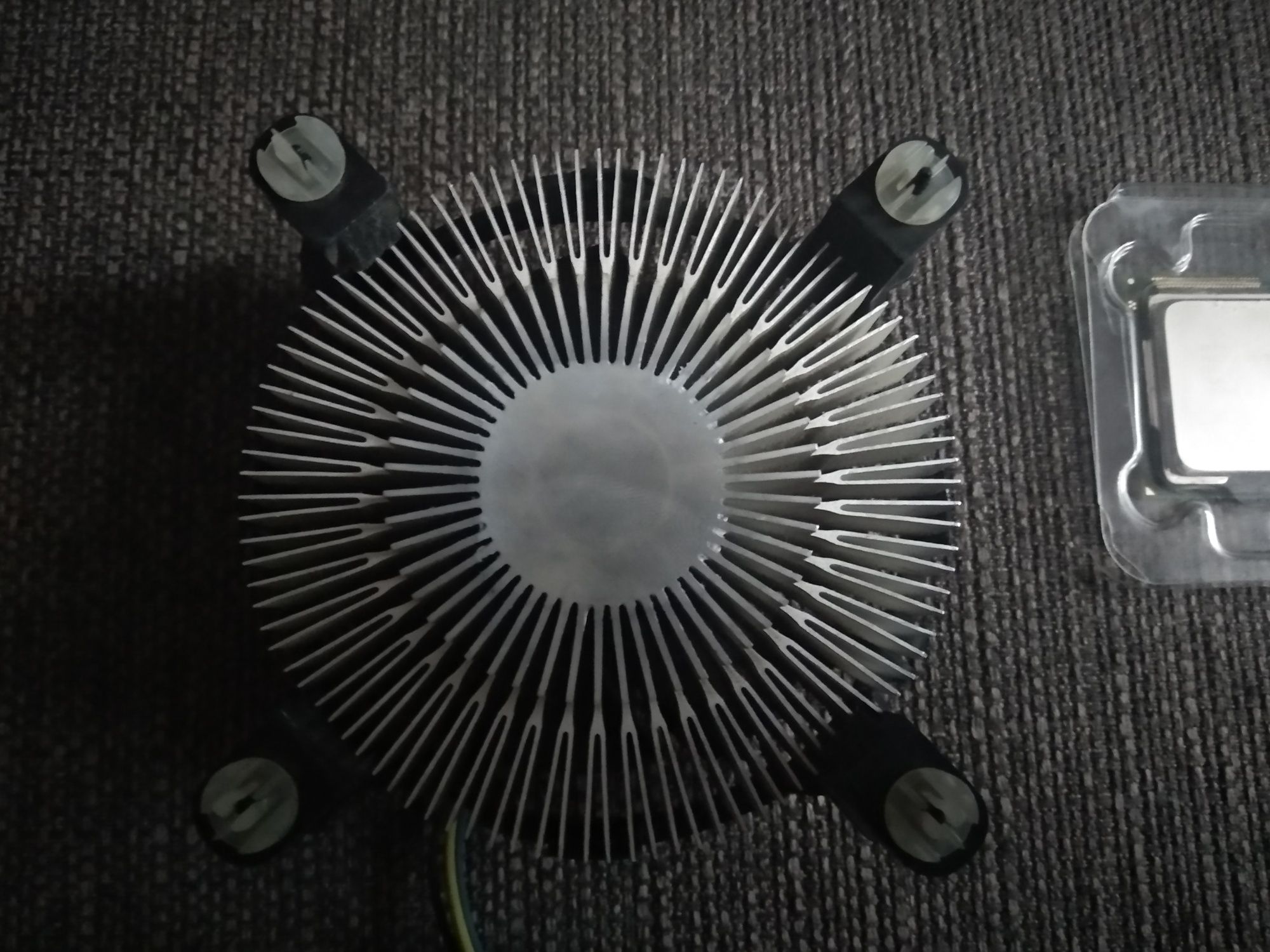 Процесор Intel Pentium Dual-Core G630 2,7GHz s1155 + Кулер Intel