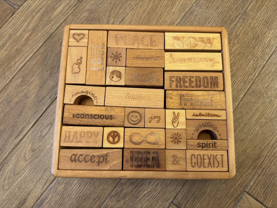 Klocki drewniane Wooden Story Peace & Love 29 szt.