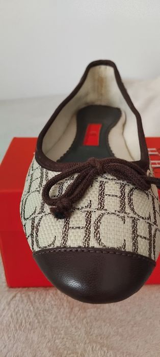 Sabrinas 36 carolina herrera