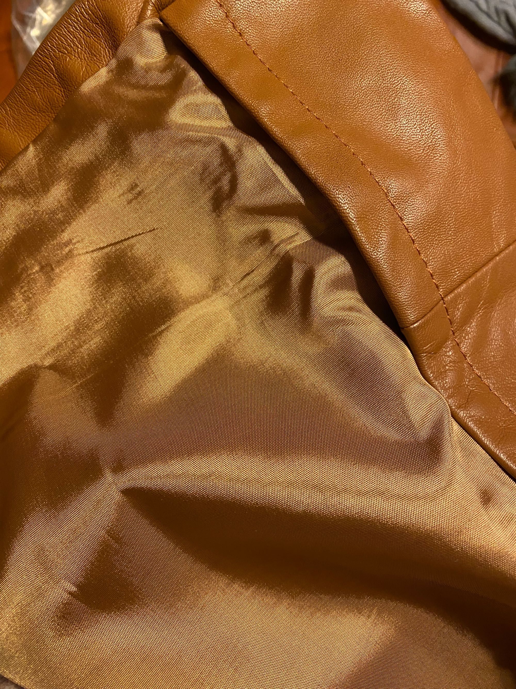 Piękny modny płaszcz skórzany brązowy z podszewką