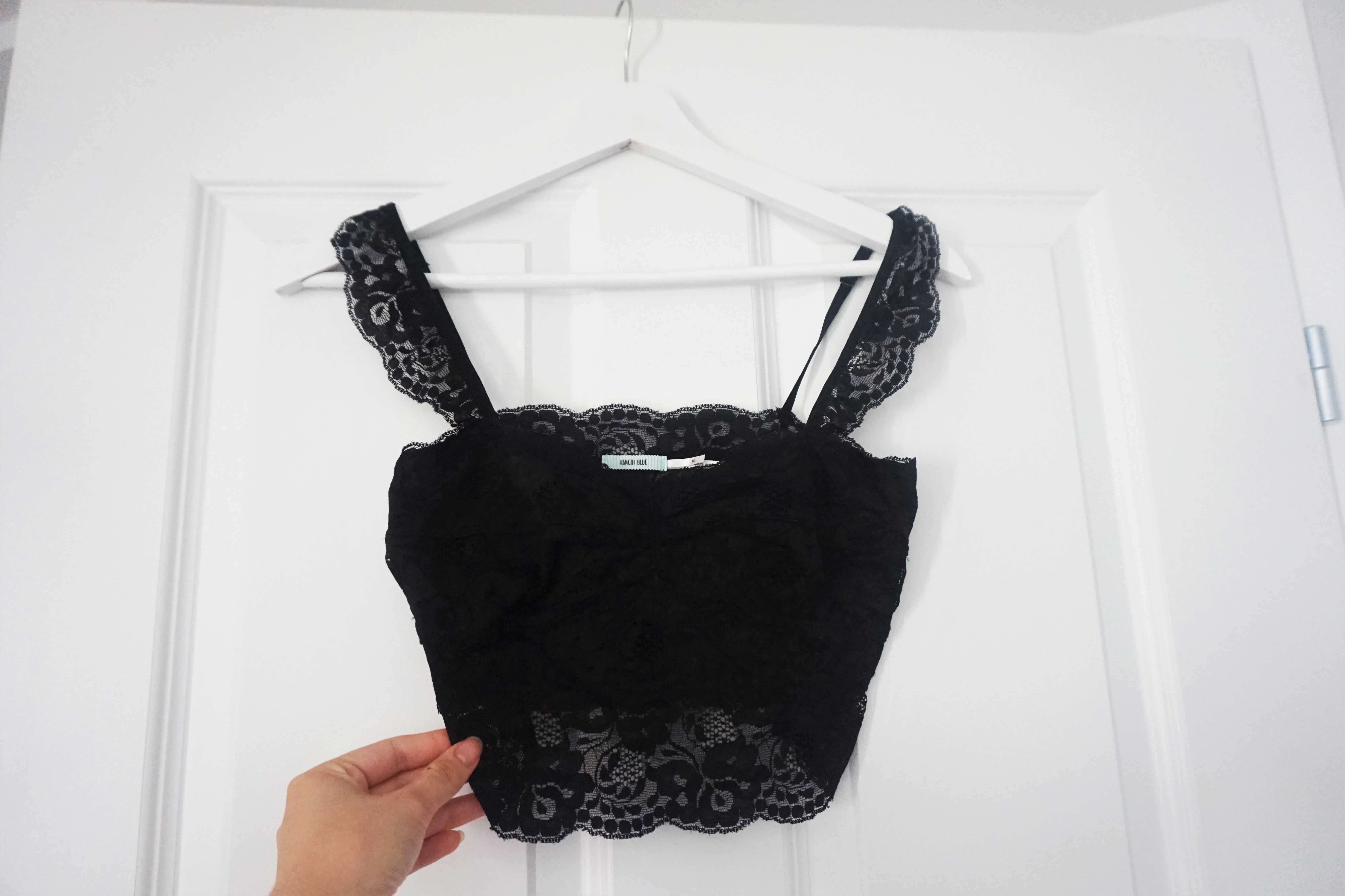 M 38 Kimchi Blue czarny koronkowy biustonosz bralet crop top