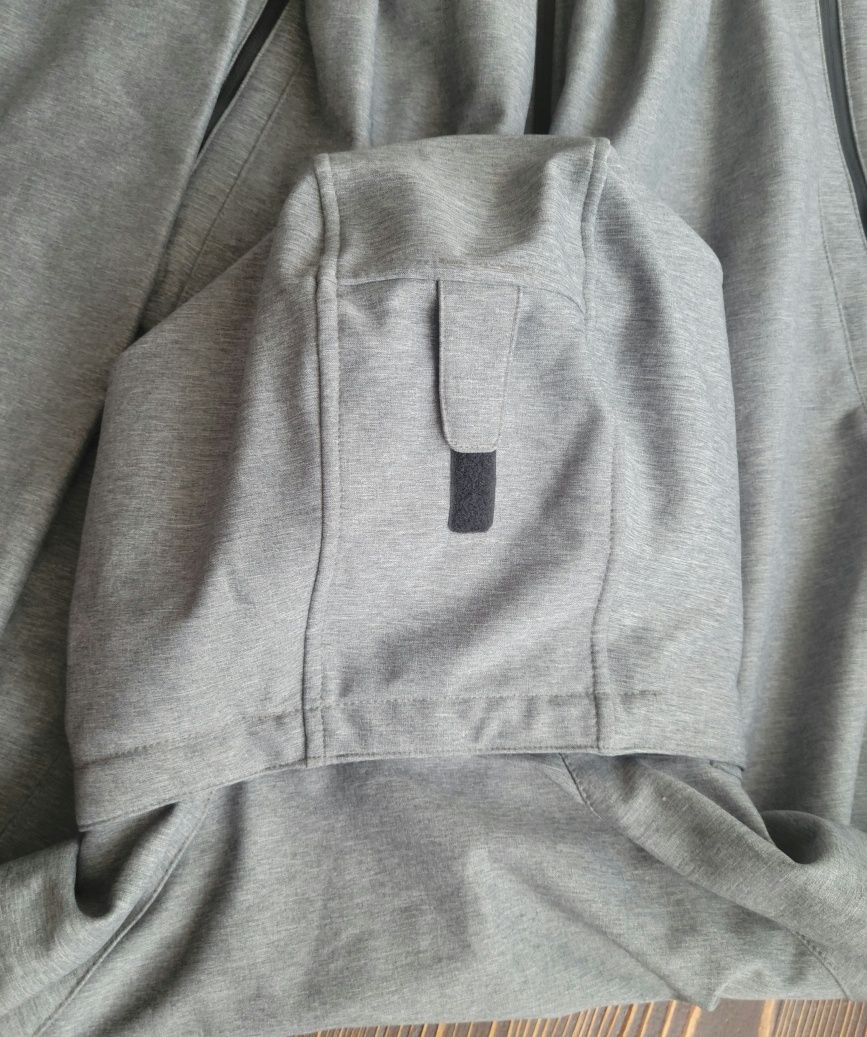 Куртка Сolumbia Softshell (оригінал). Колумбія

як нова водо/вітрозахи