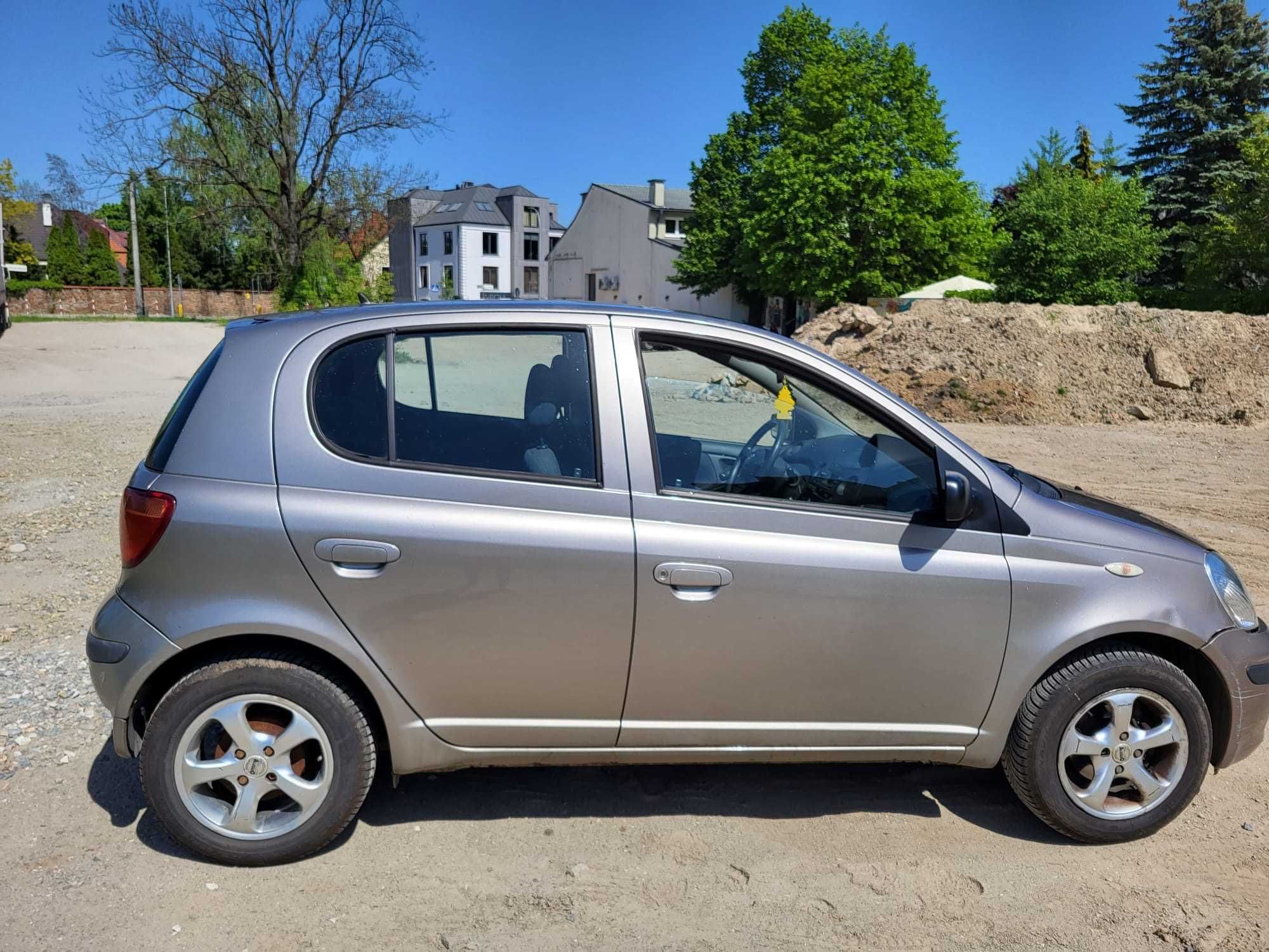 Toyota Yaris 2003