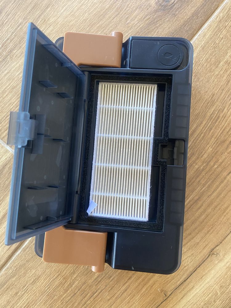 Aspirador robot AEG