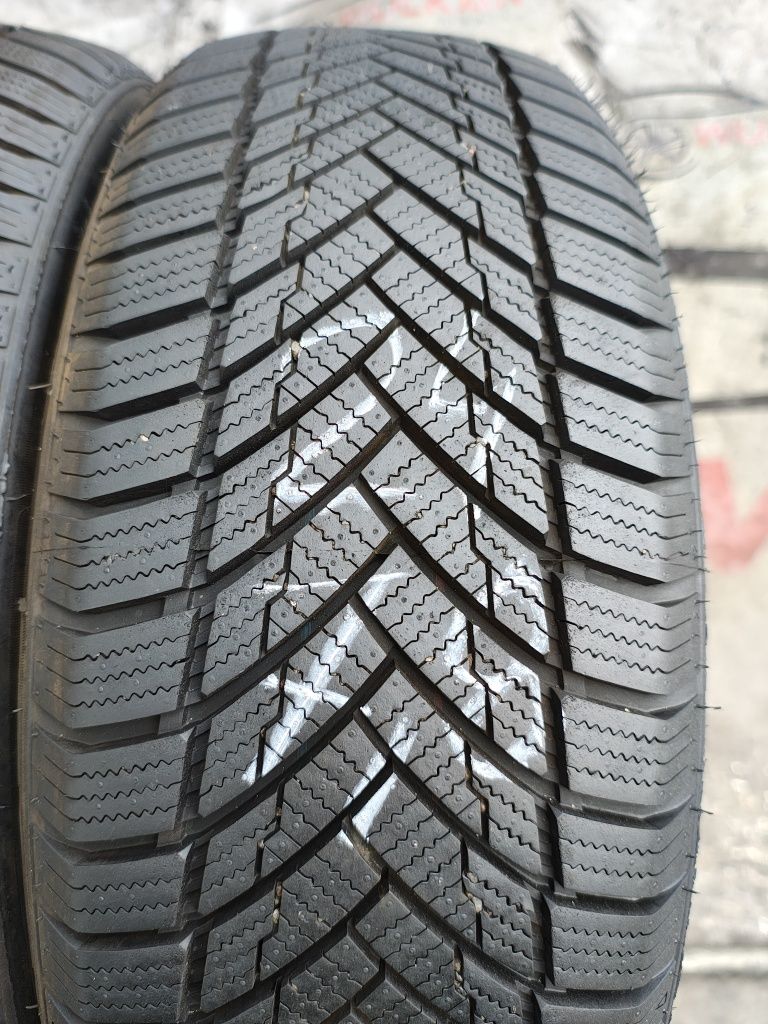 165/60r14 79T Tracmax X-privilo S130