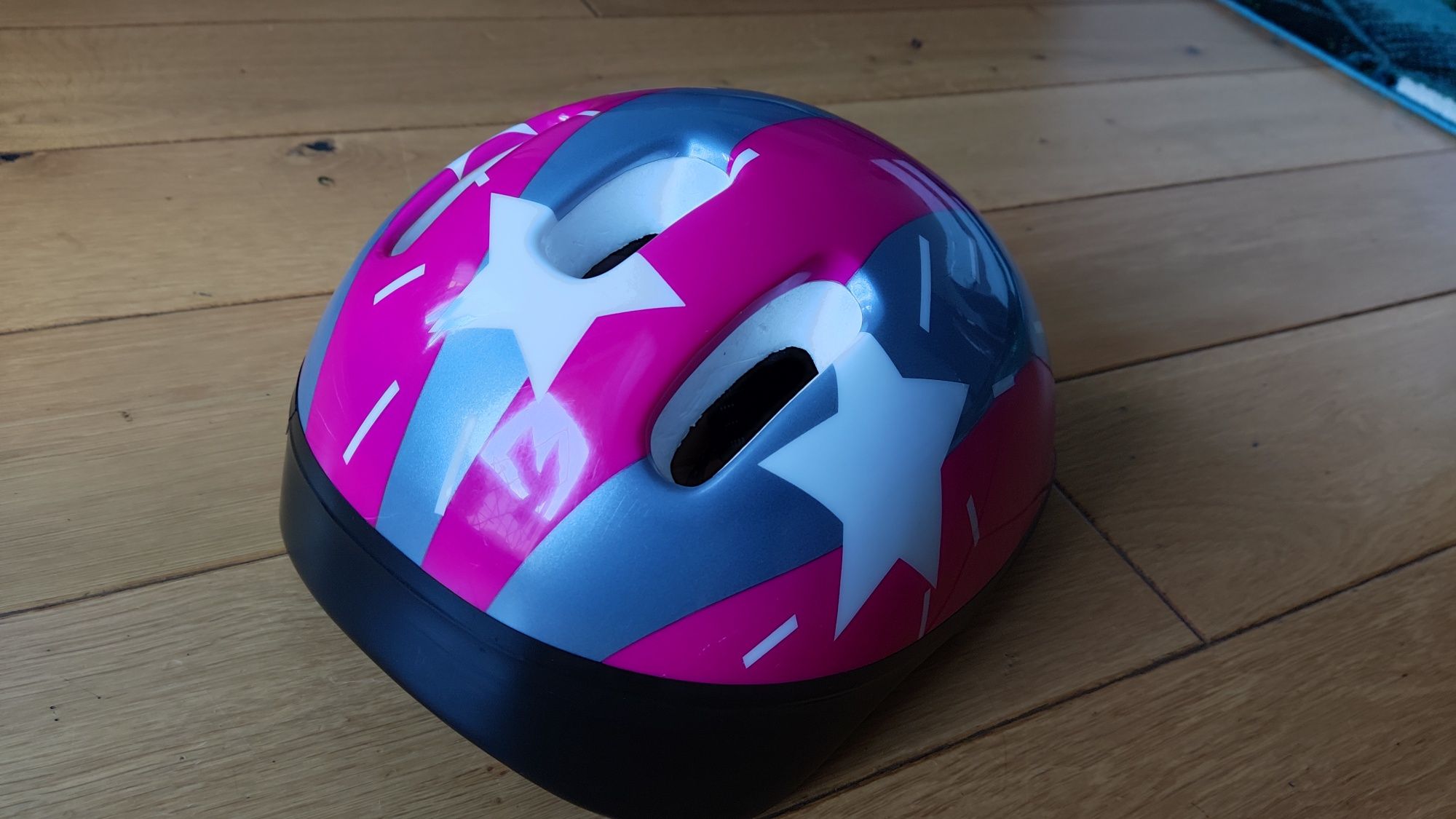 Kask rowerowy dziewczęcy
rozm.M 52-56cm