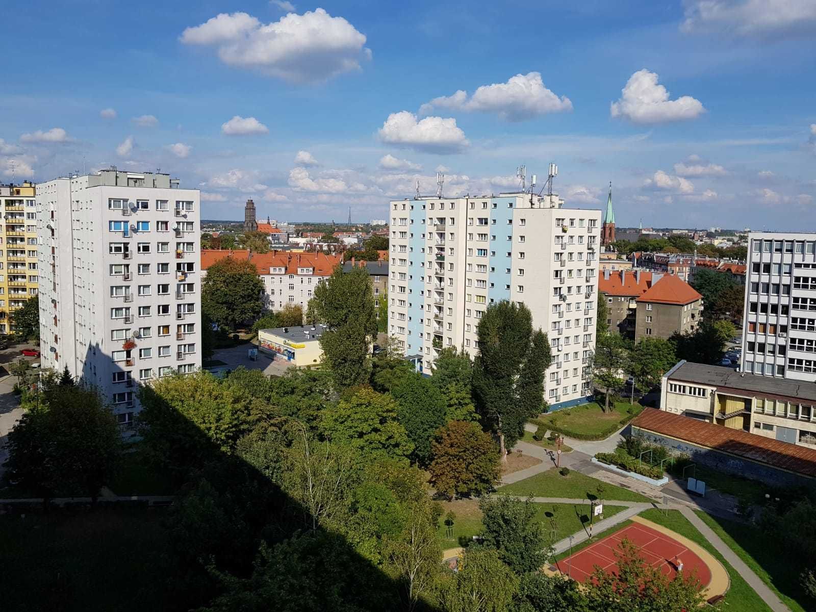 Bezpośrednio - Centrum - 2 pokoje z balkonem