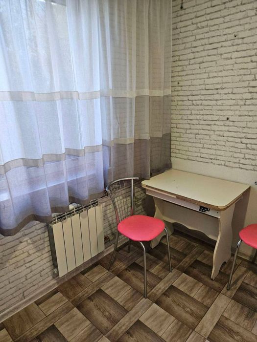 ЗАТИШНА квартира на Деміївській з ГОТОВИМ ремонтом