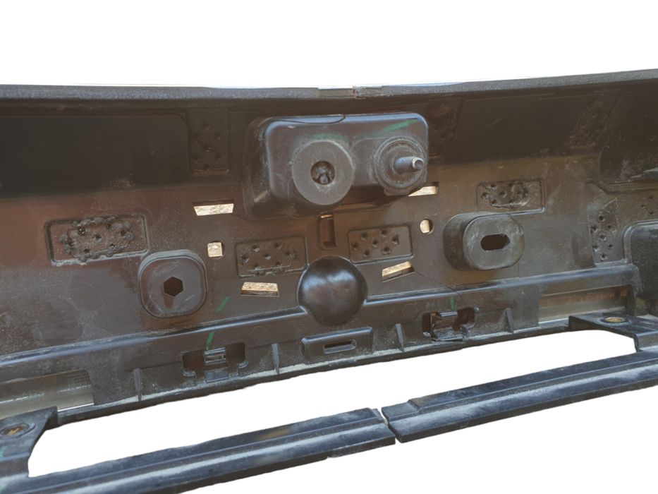 Накладка багажника верхняя (хром) дефект Cadillac XT6 разборка