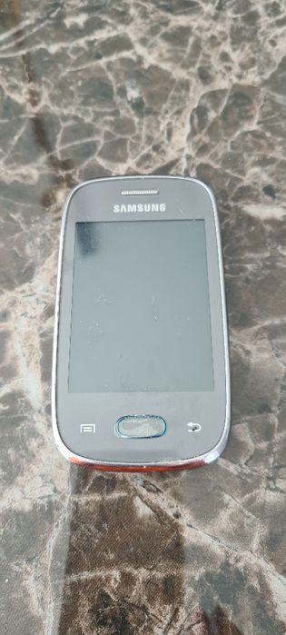 Telefon Samsung srebrny