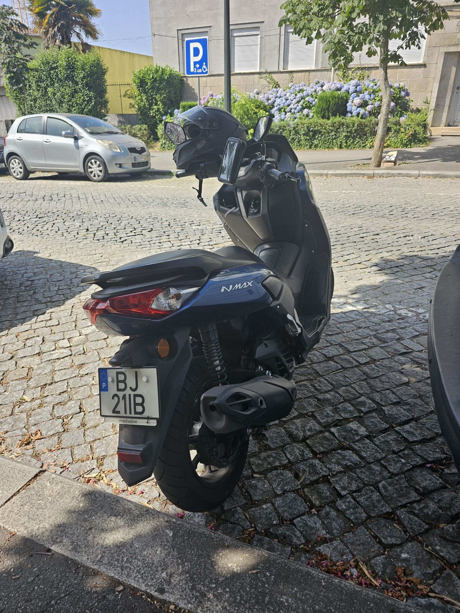 Nmax 2024 azul..