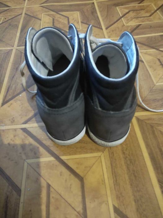 Кросівки на танкетці 5см