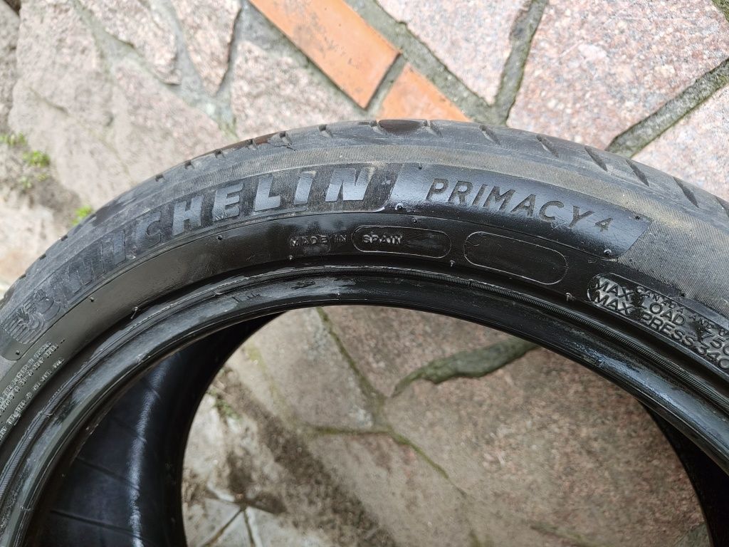 Резина Michelin Primacy 235/45 R18