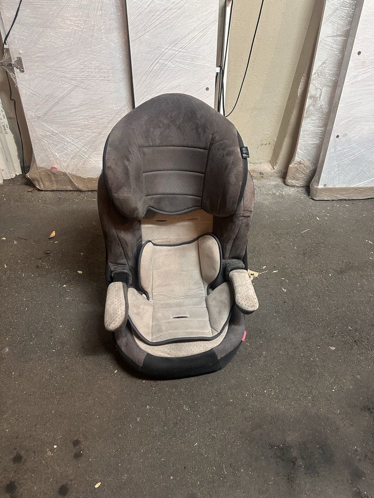 Cadeira carro bebe 2/3 com isofix