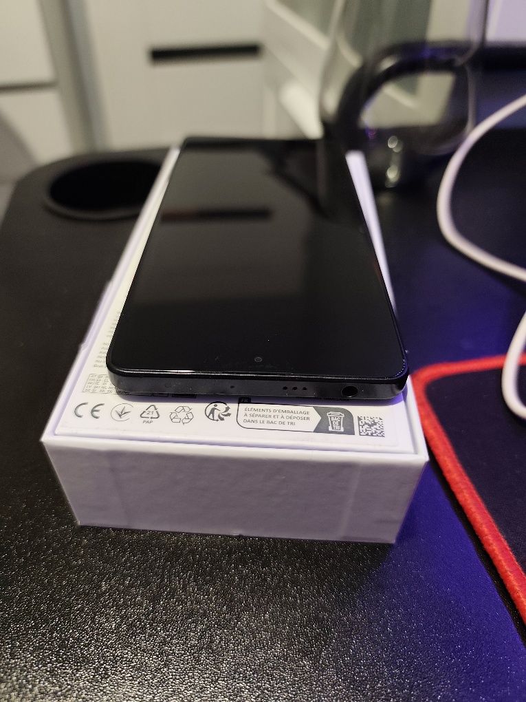 Telefon Xiaomi Poco F5 5G 12RAM/256GB