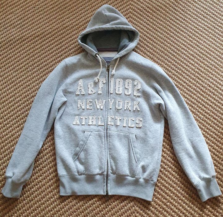 Abercrombie & Fitch bluza rozpinana z kapturem