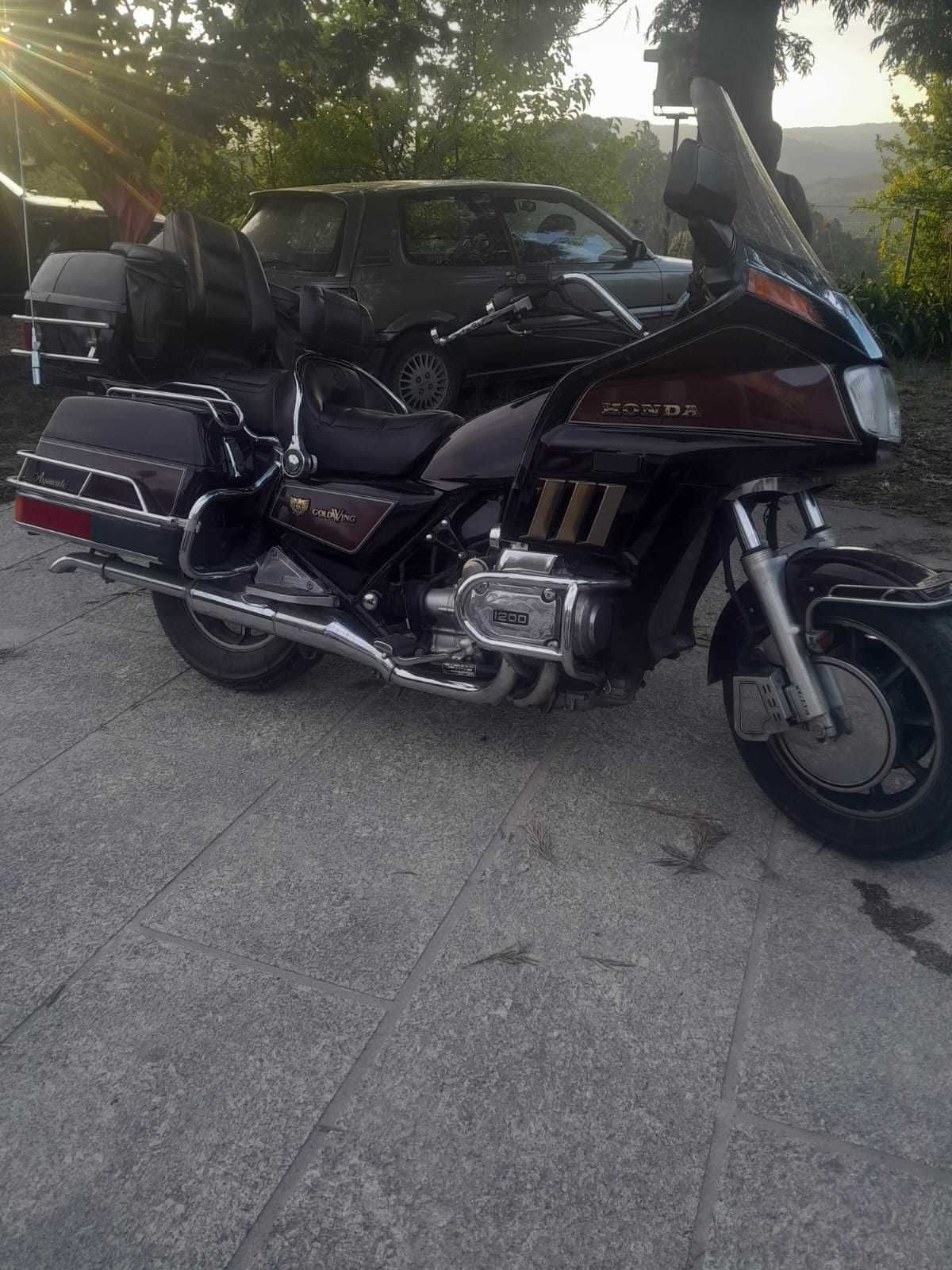 Vendo GL 1200 GOLD WING (SC14)