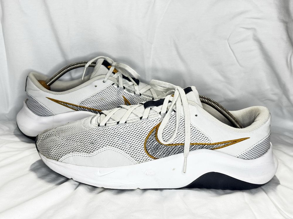 Оригінальні кросівки Nike Legend Essential 3 Next